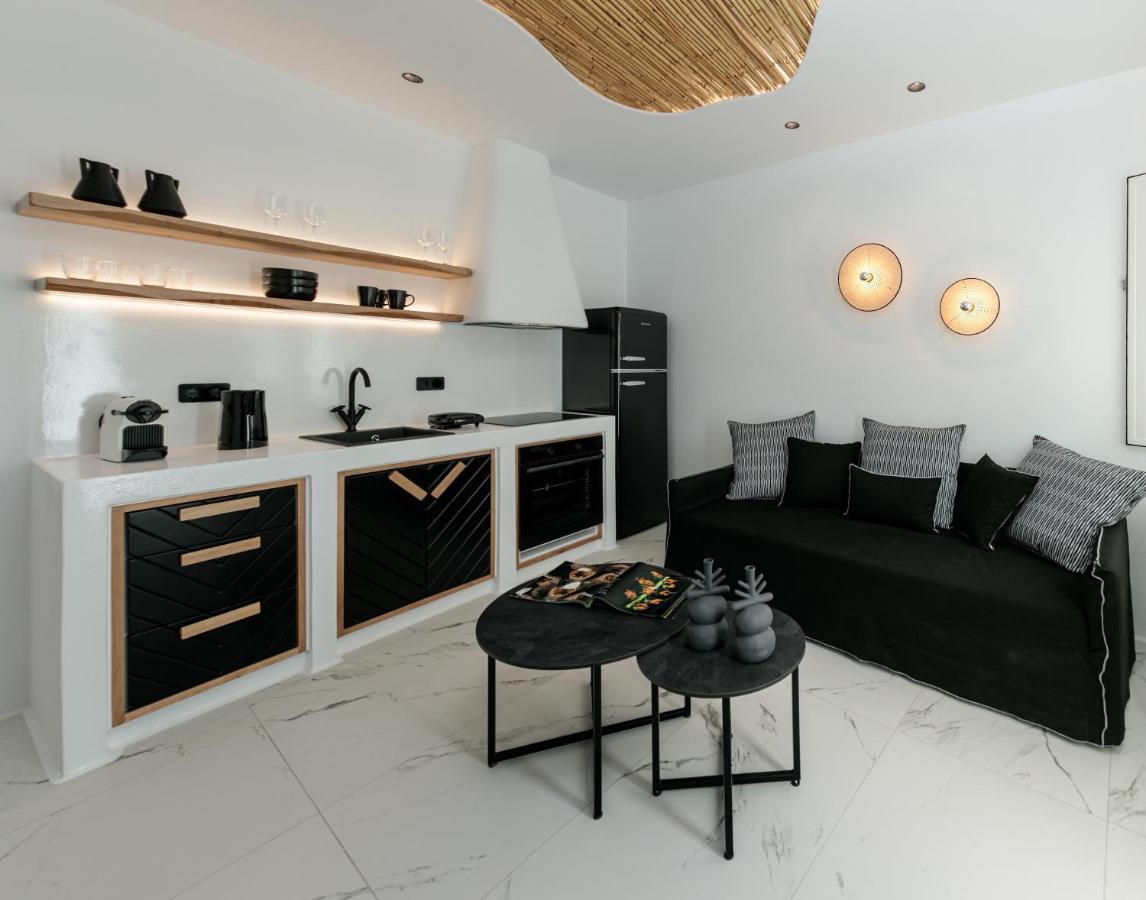 Black Concept Maisonette Naxos City エクステリア 写真