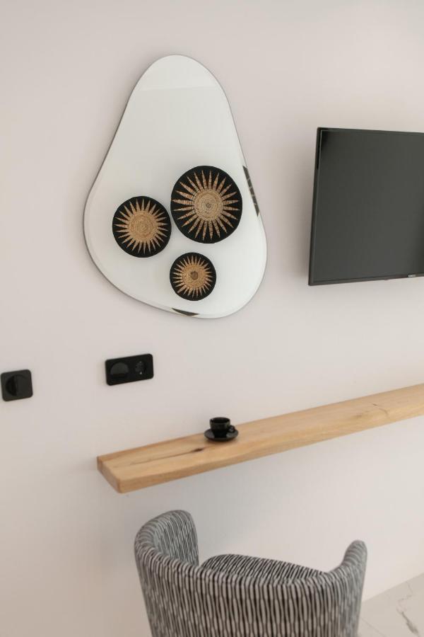Black Concept Maisonette Naxos City エクステリア 写真